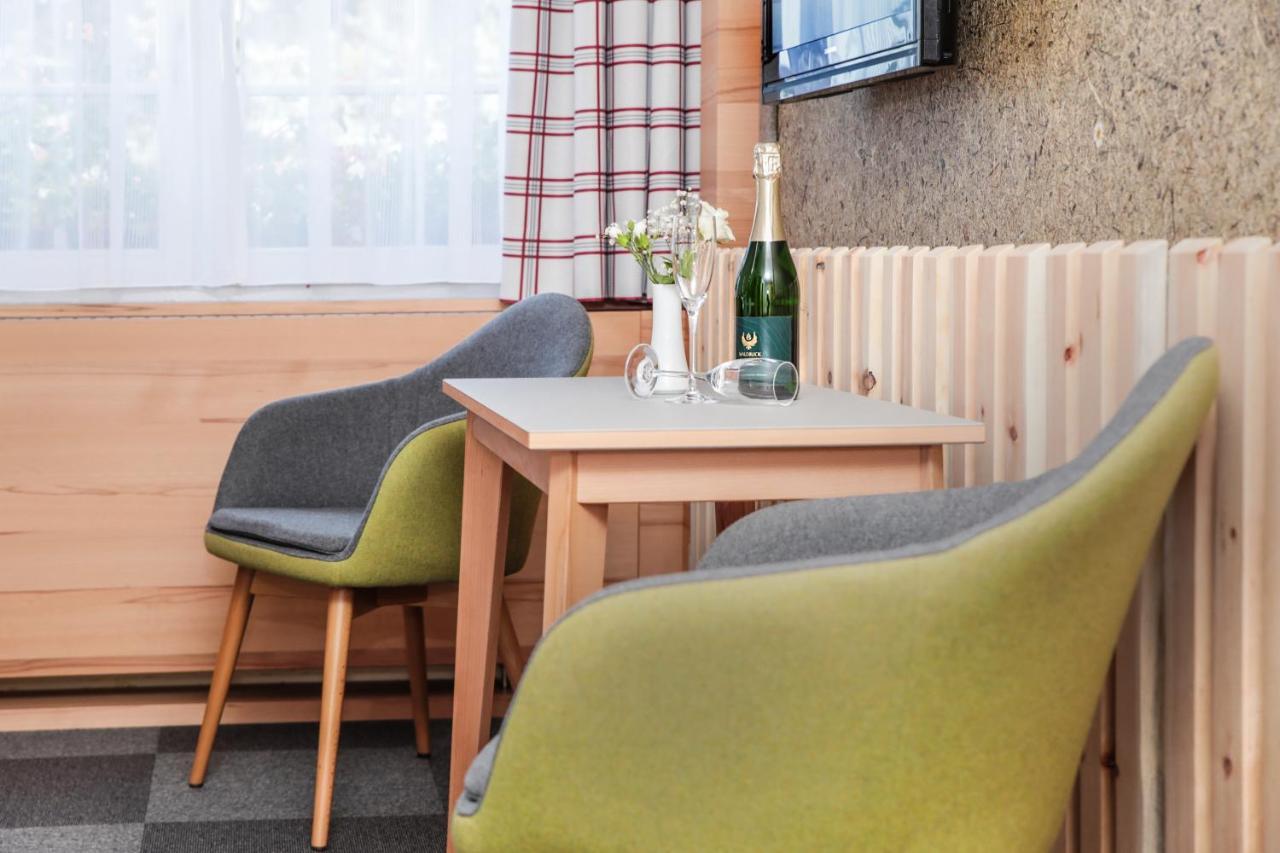 Hotel & Restaurant Waldblick Pulsnitz Εξωτερικό φωτογραφία